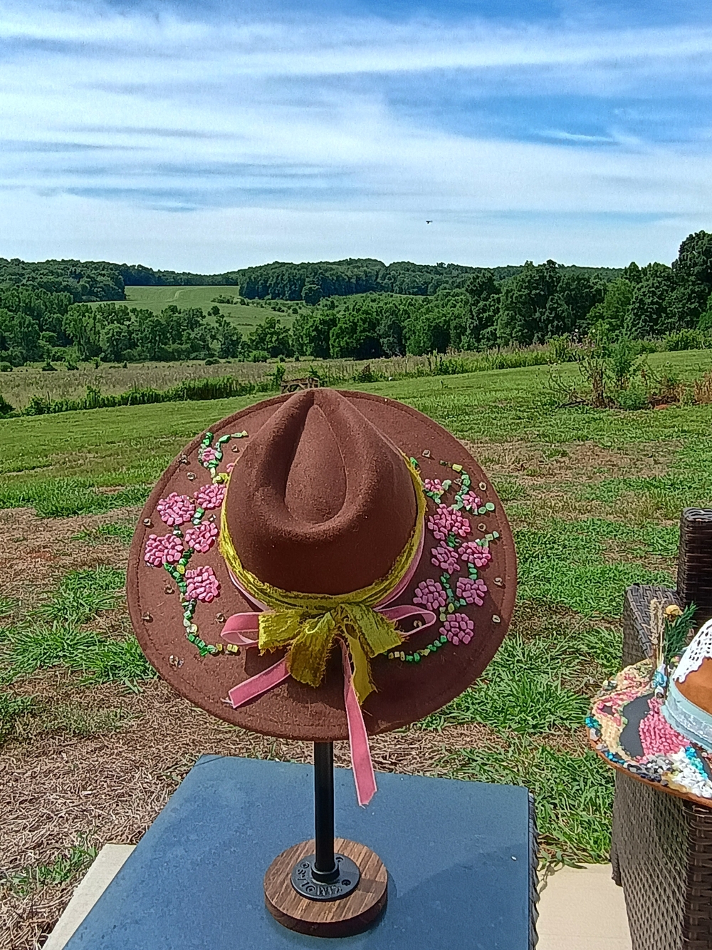 Brown Floral Embroidered Women's Felt Hat with Ribbon